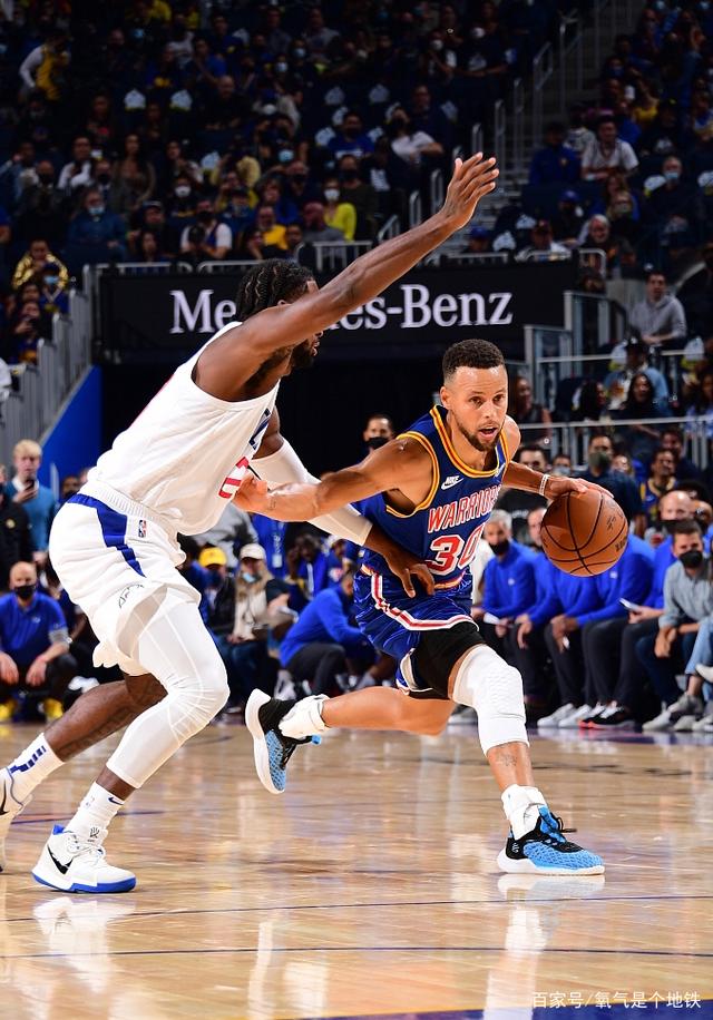 包含里程碑夜！葡萄牙体育状态回暖，CBA季后赛赛前刷纪录，引发热议，训练强度明显提升的词条