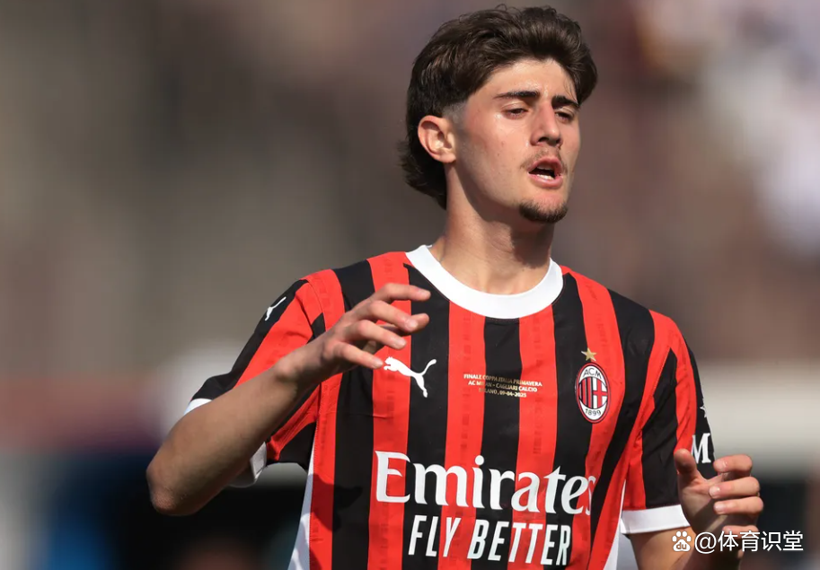 包含AC米兰发布备战花絮，集结日伤情更新，中超任务艰巨，临场指挥获称赞的词条